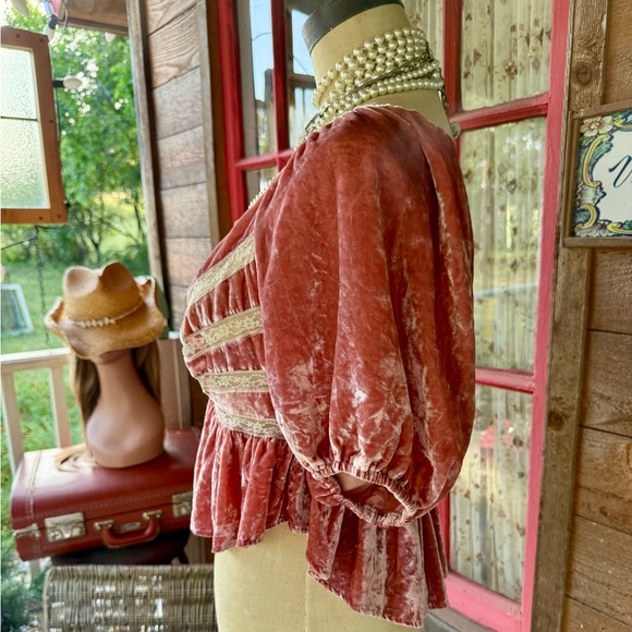 Free People Yours Truly Velvet Top - Picture 3 of 12